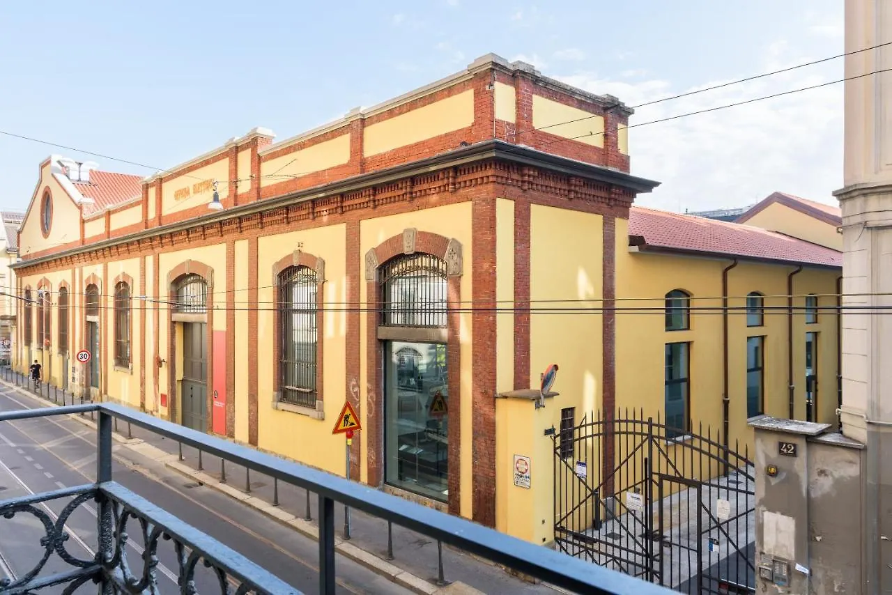 Luxury Modern One Bedroom In Great Location Milan Apartment