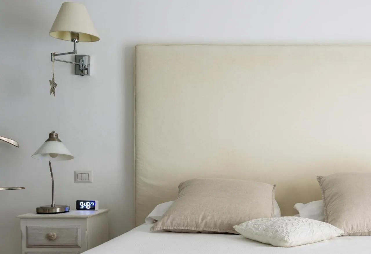 Luxury Modern One Bedroom In Great Location Milan 0*,  Italy